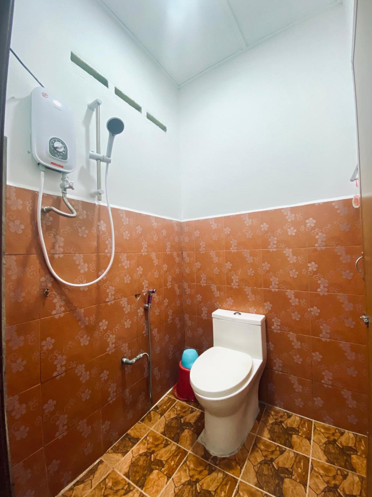 Abot Guest House Kuala Tahan Exterior photo